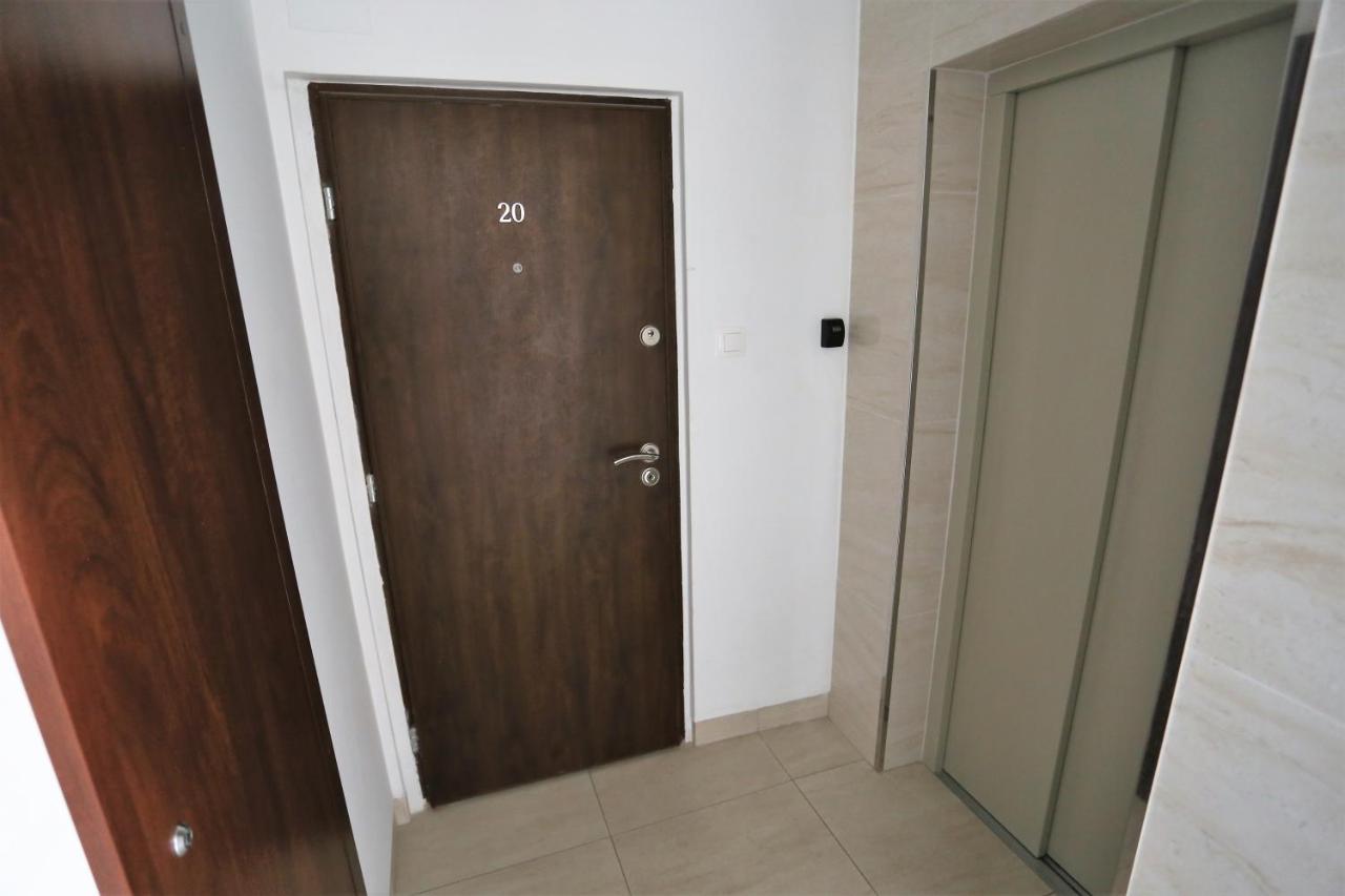 Apartament Mgm Karmelicka Βαρσοβία Εξωτερικό φωτογραφία